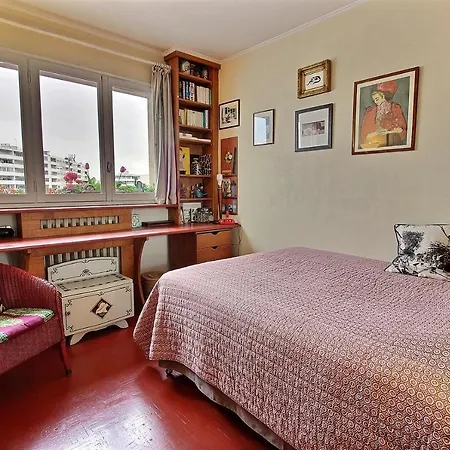 213367 - 6 Personnes A Paris